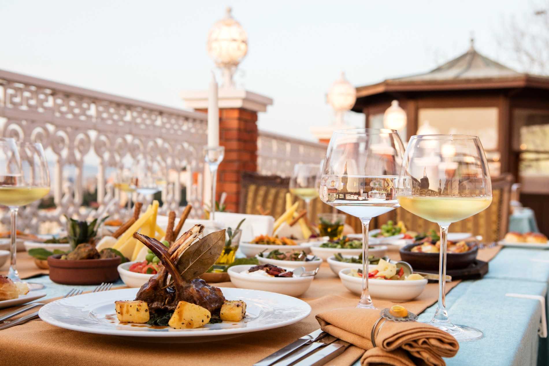 The Evolution of Dubai's Restaurant Scene Over the Last Decade