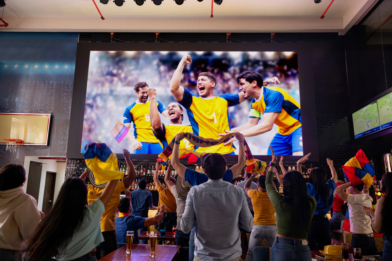 Sports Bar in Dubai: Where to Watch Football Live  in Dubai